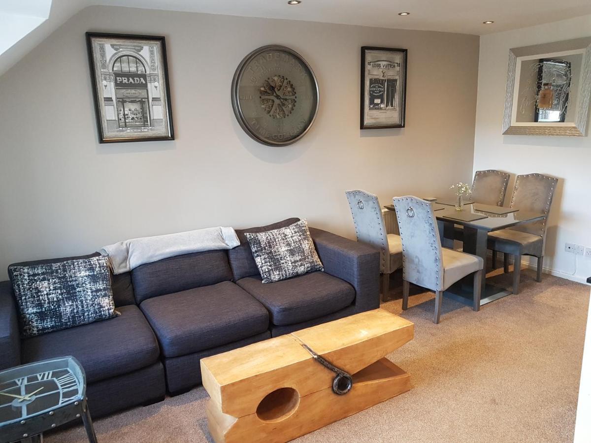 Bowness On Windermere, Lovely Apartment For 4 With Parking ภายนอก รูปภาพ