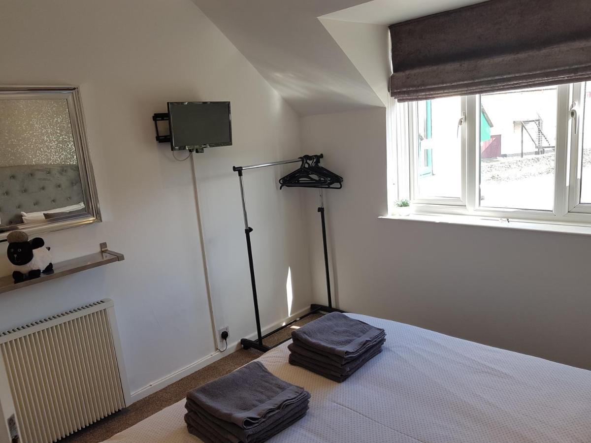 Bowness On Windermere, Lovely Apartment For 4 With Parking ภายนอก รูปภาพ