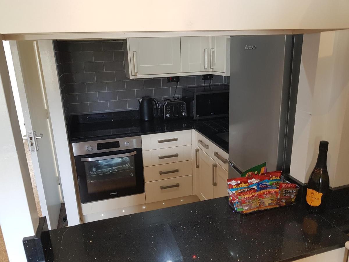 Bowness On Windermere, Lovely Apartment For 4 With Parking ภายนอก รูปภาพ